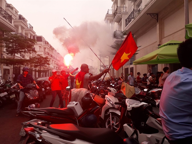 Co dong vien Viet Nam vo oa voi chien thang dep hon ca ky tich cua U23 Viet Nam truoc U23 Qatar