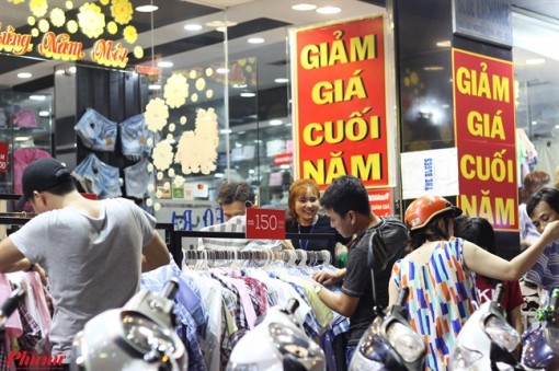 Con đường thời trang sầm uất nhất nhì Sài Gòn vào mùa Tết