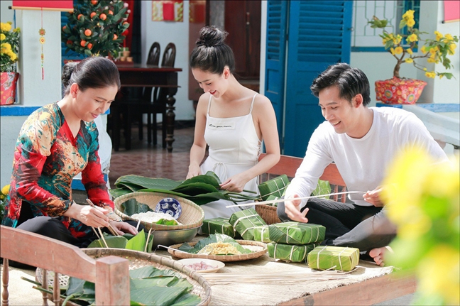 Tet ve ‘sach se’ trong MV khong quang cao cua A hau Ha Thu