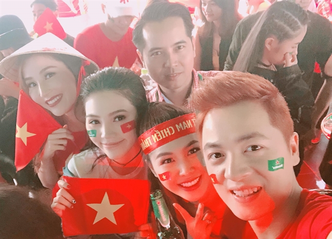 Nghe si Viet: 'U23 Viet Nam da thuc su la nhung anh hung'