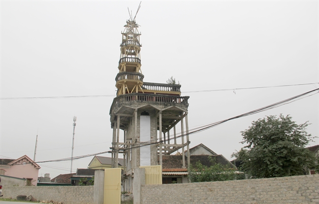 ‘Lao gan’ tu tay xay nha 9 tang ky di o Nghe An