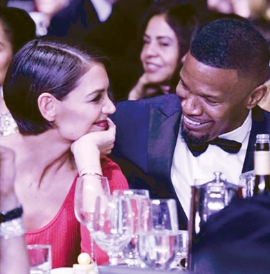 Katie Holmes - Jamie Foxx: Hai manh ghep vua van