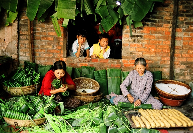 Gian bep ngay xuan cua me la noi con nho vo cung