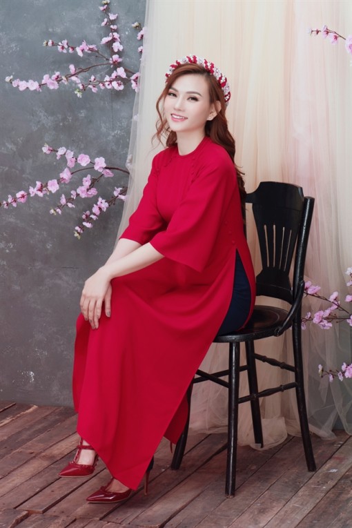 Thu Thuỷ ngày càng mặn mà, rạng rỡ sau biến cố hôn nhân