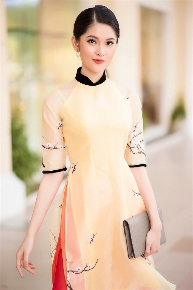 6 cong thuc du xuan voi ao dai cach tan ruc ro sac mau