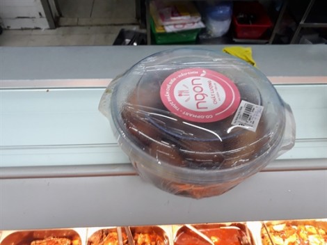 ‘5 quả trứng, 3 cục thịt nhỏ’ vào hộp thịt kho hột vịt tại siêu thị giá gần 80.000 đồng