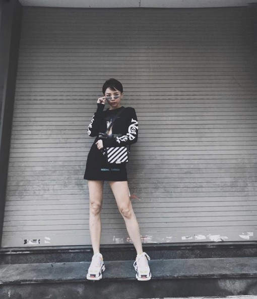 Street style cá tính ngày tết của sao Việt