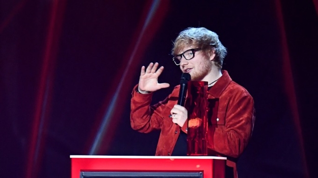 Ed Sheeran gianh giai Nghe si thanh cong toan cau tai ‘Brits awards 2018’