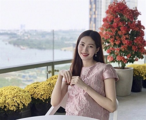 Nhan sắc, phong cách sành điệu của 5 bà bầu mới Vbiz