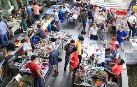 Độc đáo chợ đồ cổ giữa lòng Sài Gòn
