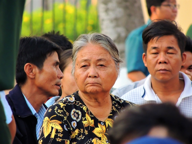 Bi thu Thanh uy TP.HCM Nguyen Thien Nhan: 'Thanh nien di bo doi la tu hao nhat'