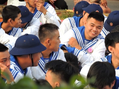 Bí thư Thành ủy TP.HCM Nguyễn Thiện Nhân: 'Thanh niên đi bộ đội là tự hào nhất'