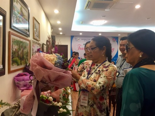 Từng bừng lễ hội 8/3 tại 'Ngôi nhà của phái đẹp'