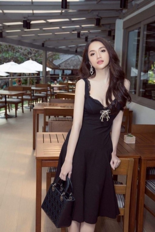 Khám phá kho hàng hiệu của Hoa hậu chuyển giới Hương Giang