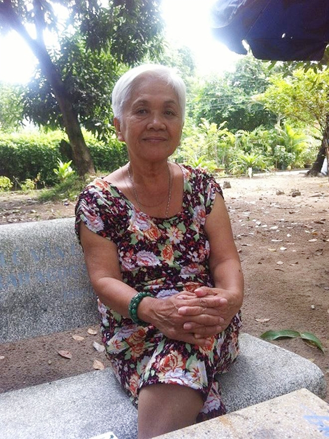 Nghe si cai luong Mong Lanh: Van vuong doi mot cau hat chia ly