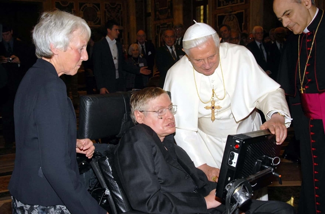 Cuoc doi ruc ro cua giao su Stephen Hawking qua anh