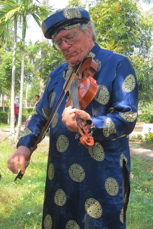 Tuong niem vu tham sat My Lai la de ‘bao ve hoa binh’