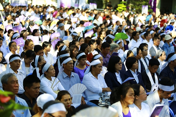 Duc Tong Giam muc Phaolo Bui Van Doc yen nghi tai nha nguyen Tieu Chung vien Sai Gon