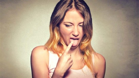 Những nguyên nhân có thể khiến bạn cảm thấy đắng miệng
