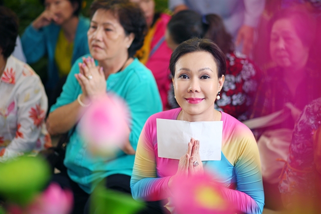 350 nguoi cung Viet Huong hanh huong dau nam