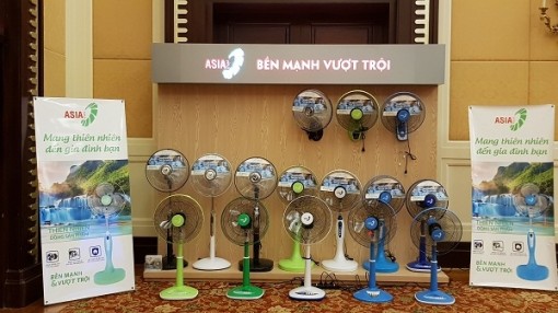 Quạt Việt Nam ra mắt bộ sản phẩm mới tại 'The Colors Of Vietnam'