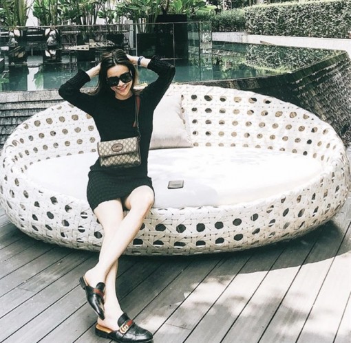 Mỹ nhân Việt khoe street style tràn ngập hàng hiệu chào hè