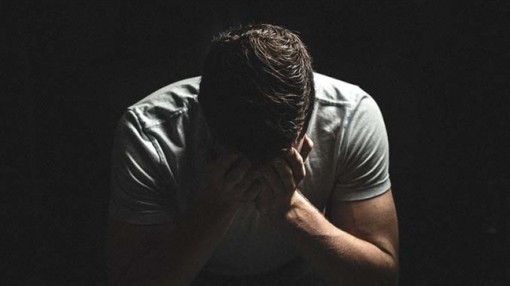 Nước mắt đàn ông