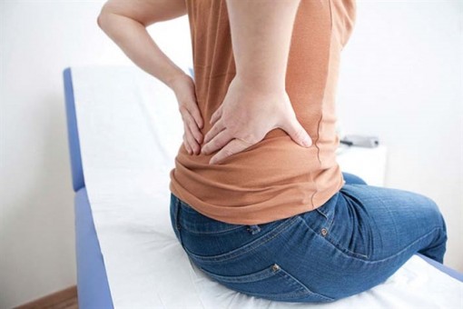 Đau lưng sau khi ăn là dấu hiệu của bệnh gì?