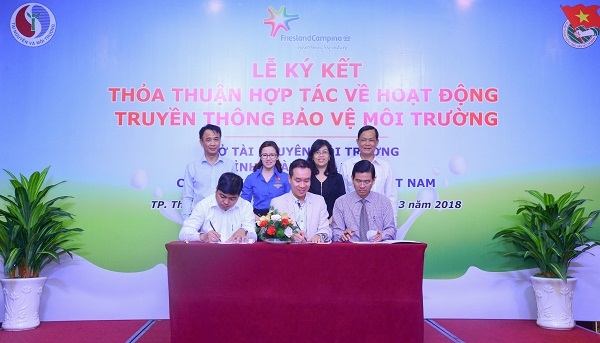 So tai nguyen moi truong, Tinh doan Binh Duong va FrieslandCampina Viet Nam ky thoa thuan hop tac