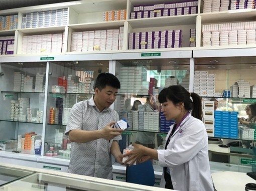 Giật mình với nhiều loại thuốc hết 'đát' ở 2 bệnh viện