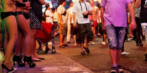 Chơi trò cút bắt đã lâu...