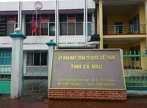 Phó Chủ tịch Ủy ban MTTQ tỉnh Cà Mau bị khiển trách vì dung túng sai phạm của cấp dưới