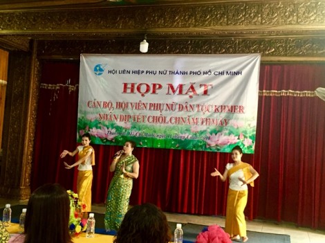 Họp mặt hội viên phụ nữ dân tộc Khmer nhân tết cổ truyền Chôl-Chnăm-Thmây