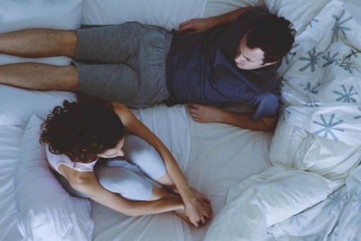 Đợi anh qua cơn say nắng rồi, nhà mình cũng nát tan