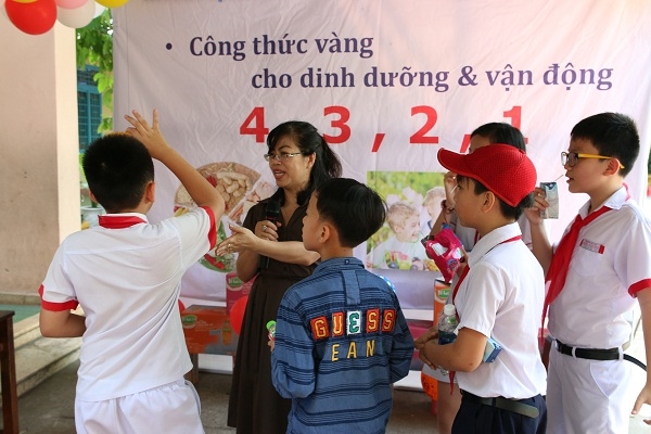 FrieslandCampina Viet Nam dong hanh cung Ngay hoi hoc sinh tieu hoc thanh pho Da Nang