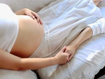Khốn khổ nhịn 'yêu' khi bầu bí