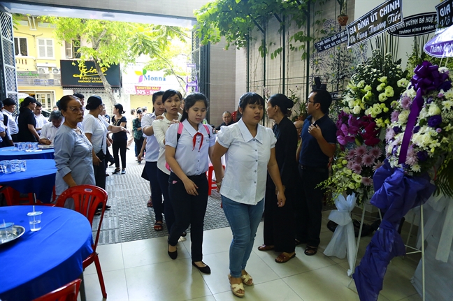 Hang tram hoc sinh khiem thi, nguoi mu thuong tiec Huong Duong