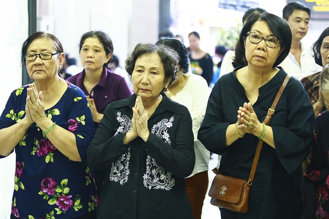 Hang tram hoc sinh khiem thi, nguoi mu thuong tiec Huong Duong