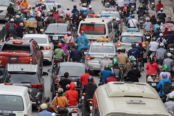 Nguoi Sai Gon thanh thoi di nghi le, Ha Noi un tac nghiem trong tren nhieu tuyen duong