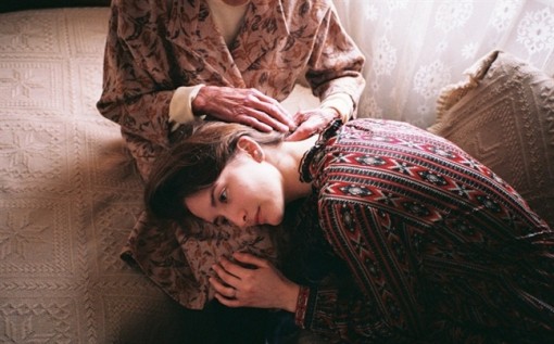 Hãy thả lòng ra như trẻ thơ nghịch cát