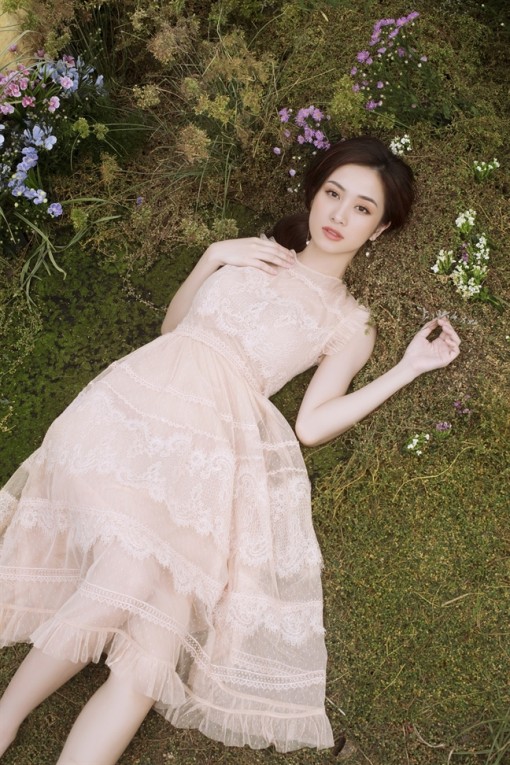 Cuối tuần ngọt ngào với sắc hồng pastel như mỹ nhân ‘Tháng năm rực rỡ’