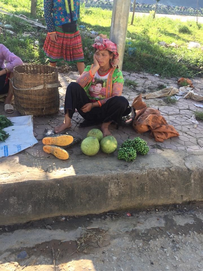 Chuyen vo chong o thi xa be nhat nuoc qua loi ke cua nguoi vo bo chon phon hoa do thi len nui... lam dau