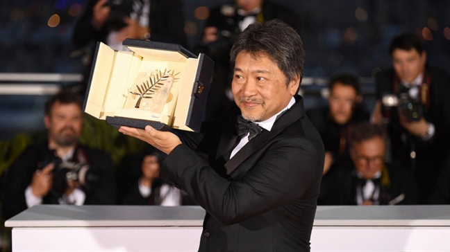 Hirokazu Kore-eda: 'Gia dinh phien ha nhung vo gia'