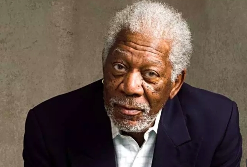 Tuong dai dien anh Morgan Freeman ‘noi lai cho ro’ ve cao buoc quay roi tinh duc