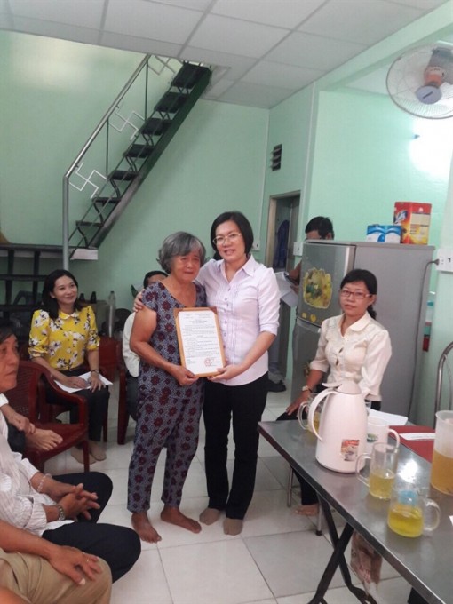 Hội LHPN TP.HCM tặng mái ấm tình thương trị giá 70 triệu đồng