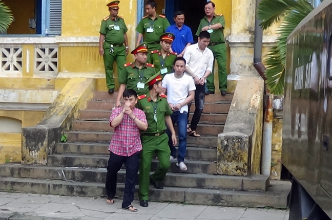 Toa bac khang cao cua nhom khung bo dat bom tai san bay Tan Son Nhat