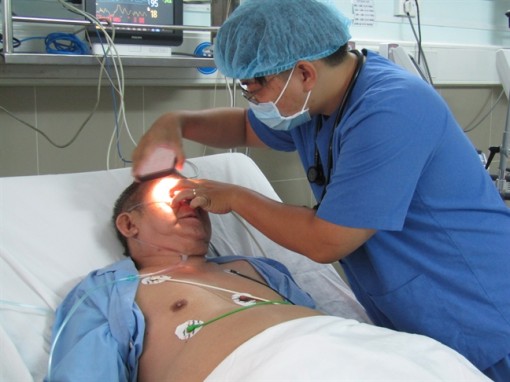 Ngay trong đêm, bác sĩ cứu kịp thời bệnh nhân bị cục máu đông gây tắc phổi