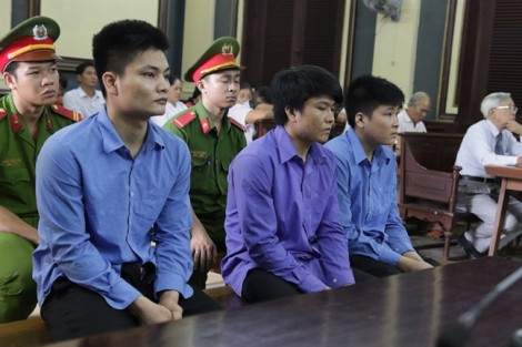 3 anh em đánh chết nam thanh niên ở Sài Gòn để giành bạn gái