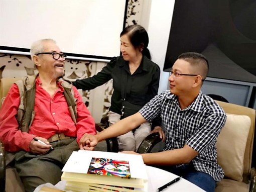 Chữ tình của thi sĩ