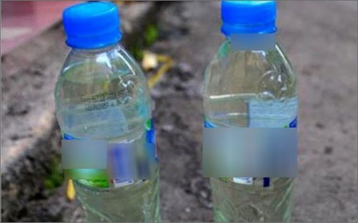 Bé 20 tháng tuổi đi tìm nước nhưng uống nhầm dầu lửa